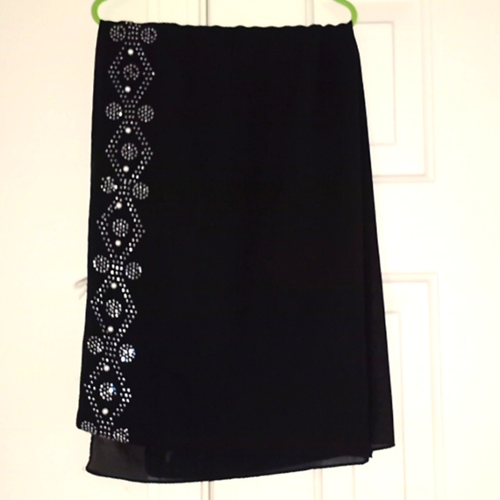 Women's Long Scarves Color Black